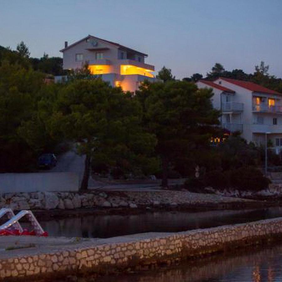 Lastovo Apartments Bruna מראה חיצוני תמונה